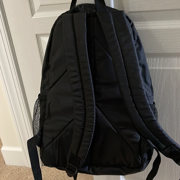 ES pink and black backpack - Picture 6 of 6